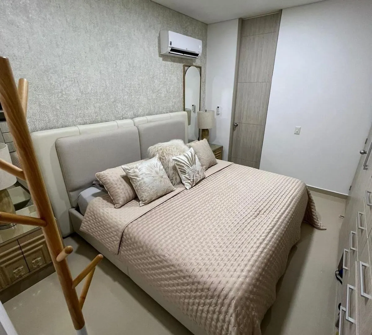 Exclusivo Y Lujoso Apartamento En Pozos Colorados Santa Marta  Colombia